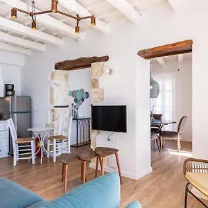  Apartment Anne Apartment, At The Venetian Port Of Rethimno! Greece